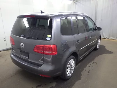 Volkswagen GOLF TOURAN