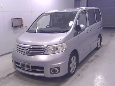 Nissan SERENA  с аукциона в Японии