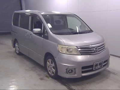 Nissan SERENA  с аукциона в Японии