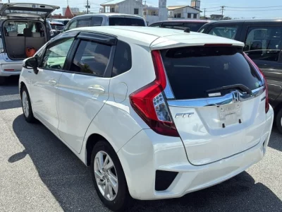 Honda FIT  с аукциона в Японии
