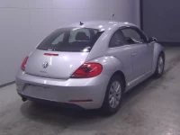 Volkswagen THE BEETLE лот № 10024 оценка 3.5  с аукциона в Японии 2