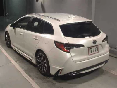 Toyota COROLLA TOURING  с аукциона в Японии