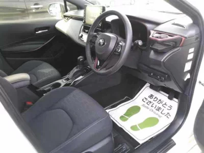 Toyota COROLLA TOURING  с аукциона в Японии