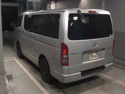 Toyota HiAce Van