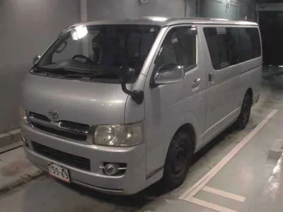 Toyota HiAce Van