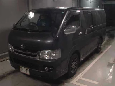 Toyota HiAce Van