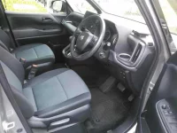 Toyota NOAH лот № 8162 оценка R  с аукциона в Японии 1