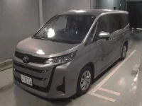 Toyota NOAH лот № 8162 оценка R  с аукциона в Японии 2