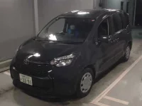 Toyota SIENTA лот № 203 оценка 3.5  с аукциона в Японии 3