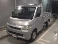 Toyota TOWN ACE TRUCK лот № 4517 оценка 3  с аукциона в Японии 3