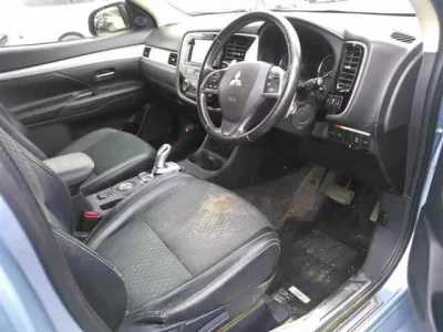 Mitsubishi OUTLANDER PHEV