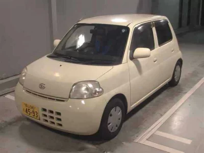 Daihatsu Esse