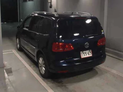 Volkswagen GOLF TOURAN