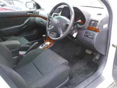 Toyota AVENSIS SEDAN