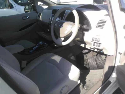 Nissan LEAF  с аукциона в Японии