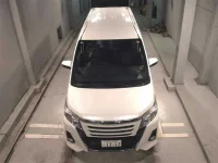 Toyota NOAH лот № 8033 оценка 3.5  с аукциона в Японии 5