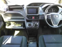 Toyota NOAH лот № 8033 оценка 3.5  с аукциона в Японии 7