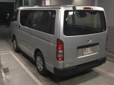Toyota HiAce Van