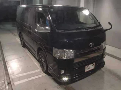 Toyota HiAce Van