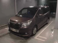 Toyota NOAH лот № 8444 оценка R  с аукциона в Японии 3