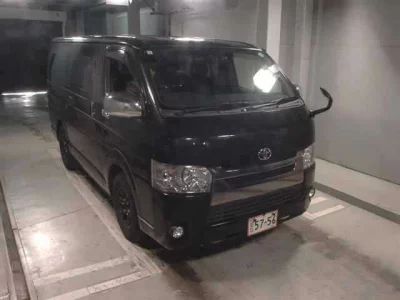 Toyota HiAce Van