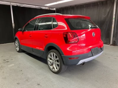 Volkswagen CROSS POLO