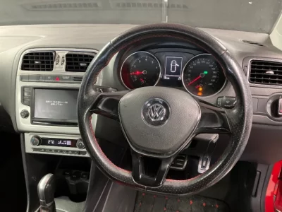 Volkswagen CROSS POLO