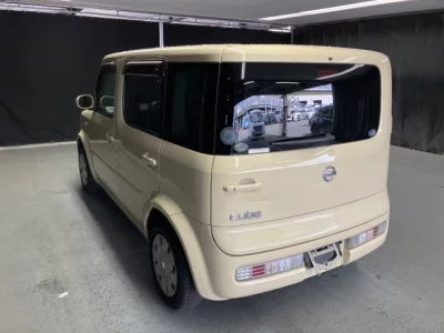 Nissan CUBE  с аукциона в Японии