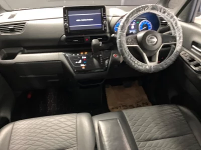 Nissan ROOX  с аукциона в Японии