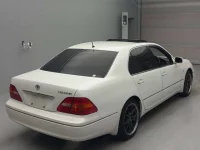 Toyota CELSIOR лот № 27 оценка 4  с аукциона в Японии 1