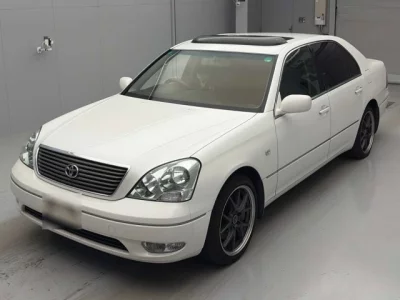 Toyota CELSIOR  с аукциона в Японии