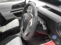 Toyota AQUA лот № 30011 оценка 4  с аукциона в Японии 6