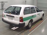 Toyota COROLLA VAN лот № 10033 оценка 3  с аукциона в Японии 1