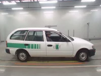 Toyota COROLLA VAN лот № 10033 оценка 3  с аукциона в Японии 2