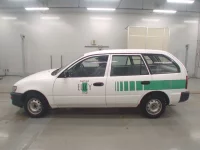 Toyota COROLLA VAN лот № 10033 оценка 3  с аукциона в Японии 3