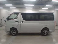 Toyota HIACE VAN лот № 30053 оценка 3.5  с аукциона в Японии 3