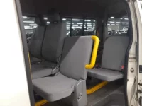 Toyota HIACE VAN лот № 30096 оценка 3  с аукциона в Японии 9