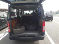 Toyota HIACE VAN лот № 30266 оценка R  с аукциона в Японии 8