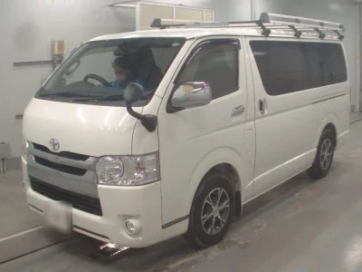 Toyota HiAce Van