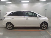 Toyota MARK X ZIO лот № 10115 оценка 4  с аукциона в Японии 2