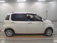 Toyota PASSO лот № 30061 оценка 3.5  с аукциона в Японии 2