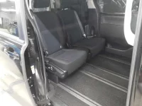 Toyota NOAH лот № 30243 оценка 3.5  с аукциона в Японии 9