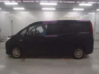 Toyota NOAH лот № 30243 оценка 3.5  с аукциона в Японии 3