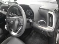 Toyota NOAH лот № 33081 оценка 4  с аукциона в Японии 6