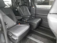 Toyota NOAH лот № 33081 оценка 4  с аукциона в Японии 9