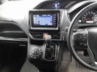 Toyota NOAH лот № 40006 оценка R  с аукциона в Японии 8