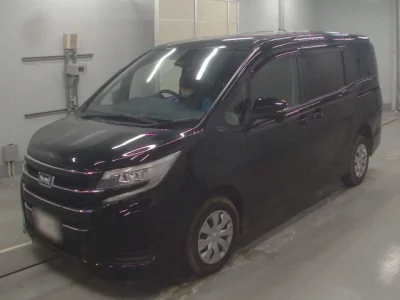 Toyota NOAH  с аукциона в Японии