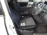 Toyota NOAH лот № 30079 оценка R  с аукциона в Японии 7