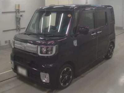 Toyota PIXIS MEGA  с аукциона в Японии
