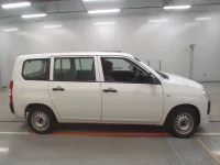 Toyota PROBOX лот № 30101 оценка 3.5  с аукциона в Японии 2